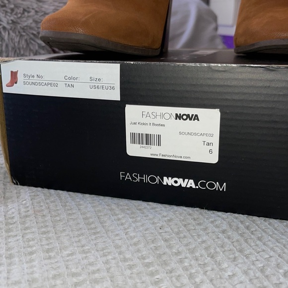 FASHION NOVA BOOTS - Picture 2 of 2